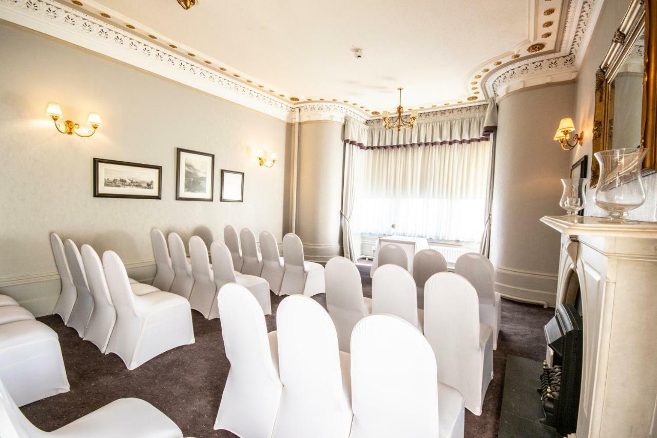 The Georgian Hotel Coatbridge Esterno foto
