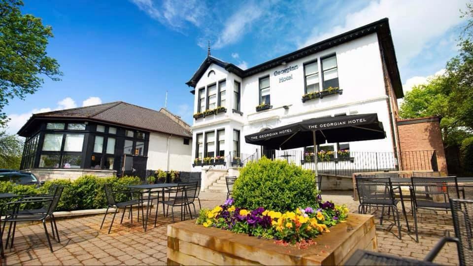 The Georgian Hotel Coatbridge Esterno foto
